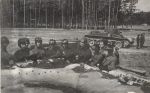 Фотография группы танкистов в мягких ребристых шлемах образца 1934 г.